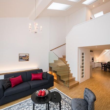 Love To Live Apartments Prague Ngoại thất bức ảnh