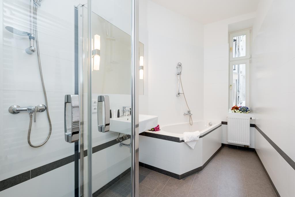 Love To Live Apartments Prague Ngoại thất bức ảnh