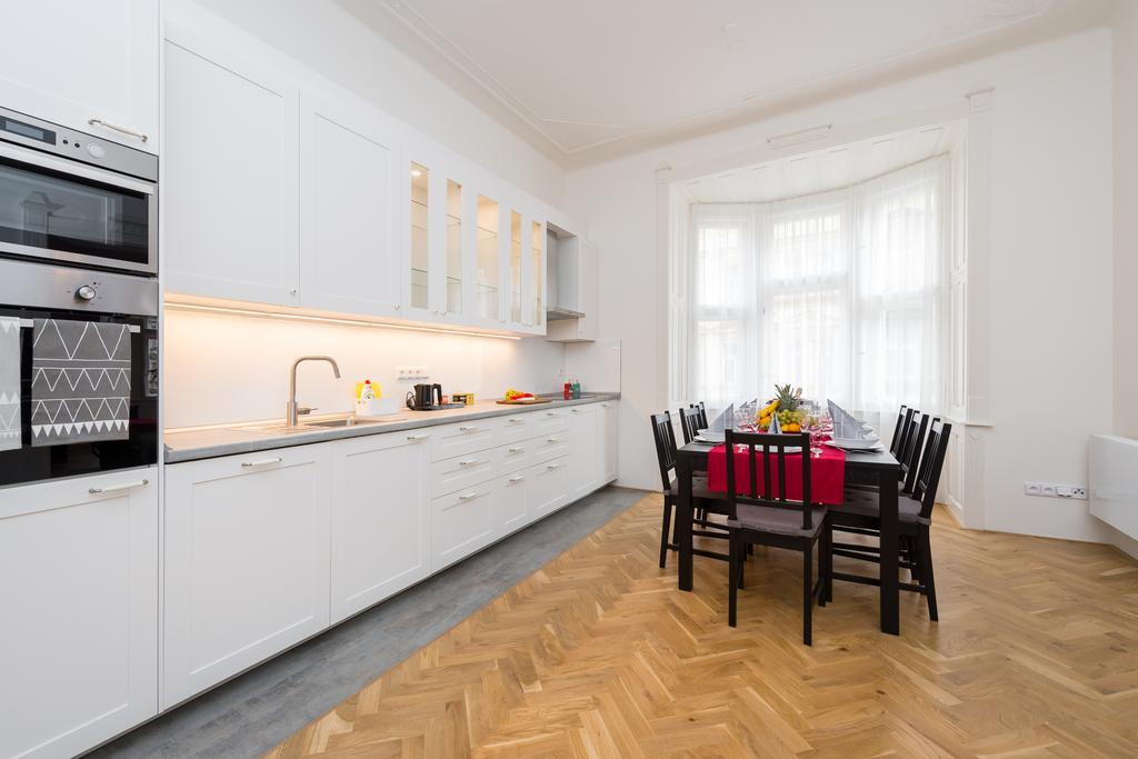 Love To Live Apartments Prague Ngoại thất bức ảnh