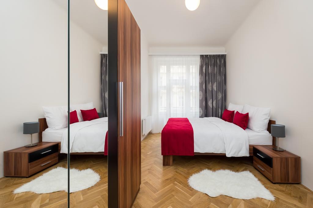 Love To Live Apartments Prague Ngoại thất bức ảnh
