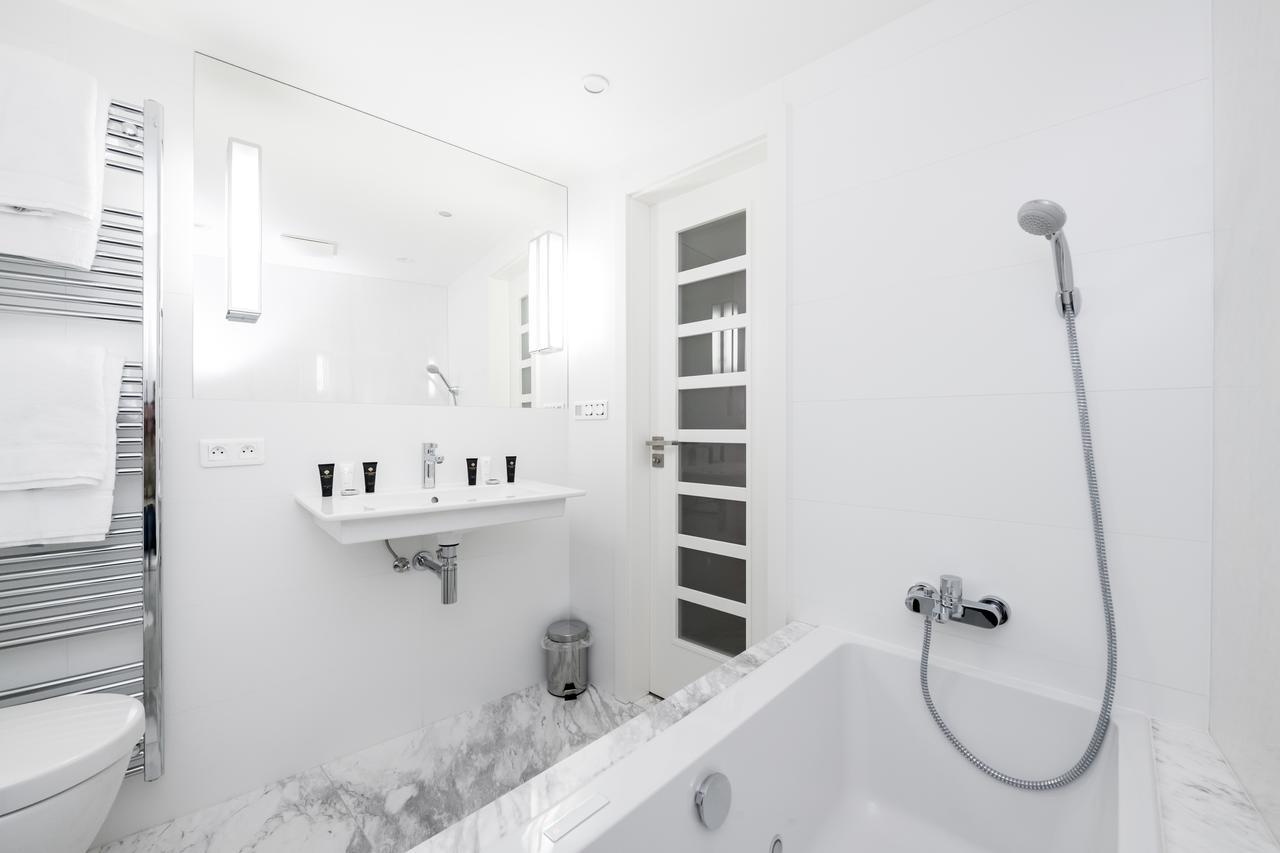 Love To Live Apartments Prague Ngoại thất bức ảnh