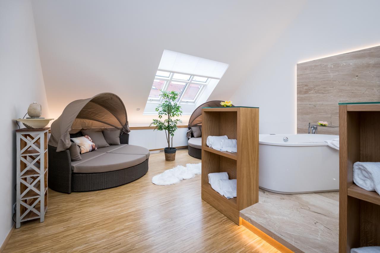 Love To Live Apartments Prague Ngoại thất bức ảnh